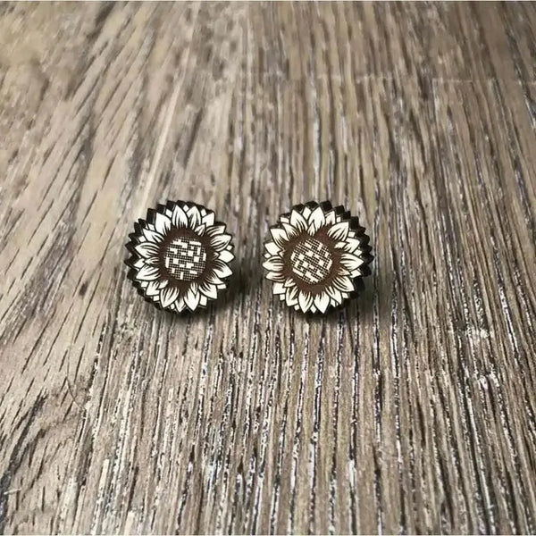 Earrings white circle with sunflower design 15mm diameter sold in pairs