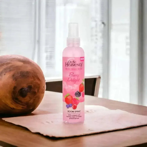Oh So Heavenly Home Sweet Home Room Spray Berry Delight 200ml with fruity floral berry and vanilla scent