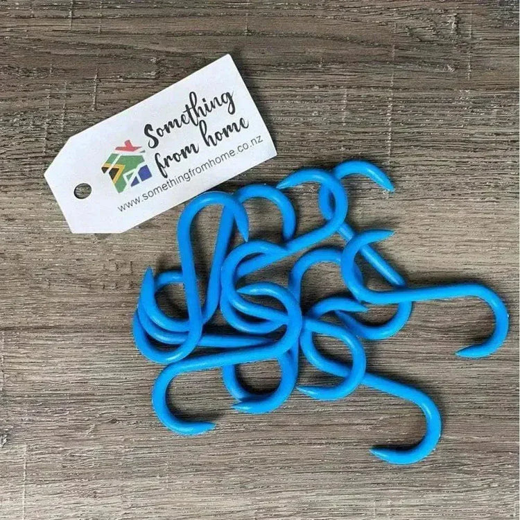 Pack of 10 blue plastic biltong hooks for efficient meat drying and hanging.