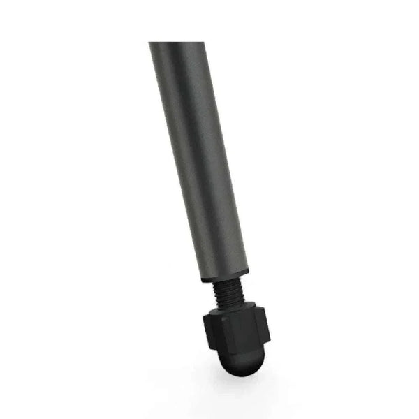 Adjustable leg of CADAC Carri Chef 40 gas BBQ, providing stability on uneven surfaces.