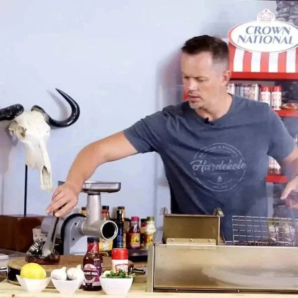 Crown National Six Gun Grill Spice 200g bottle for grilling and seasoning meat