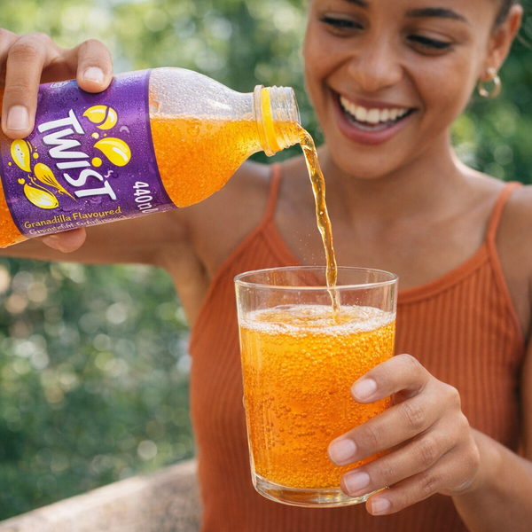 Schweppes Granadilla Twist - 440ml Facebook Ad